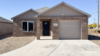 2519 N Ave O in Lubbock, TX - Building Photo