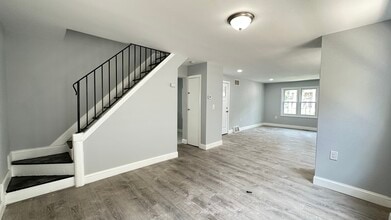 429 West Ave in Pitman, NJ - Foto de edificio - Building Photo