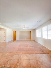 6811 Desert Island St in Las Vegas, NV - Building Photo - Building Photo