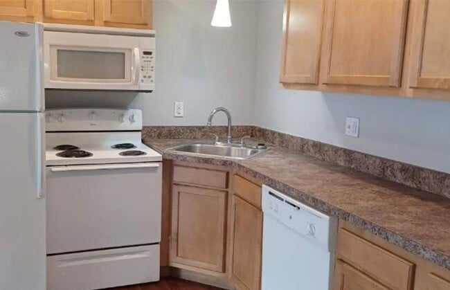 property at 550 Lowell Ave