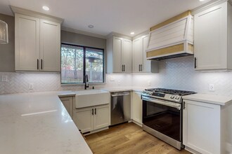 4638 El Dorado Rd in Diamond Springs, CA - Foto de edificio - Building Photo