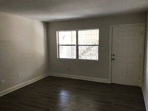 1710 S Washington Ave-Unit -2 in Titusville, FL - Building Photo - Building Photo