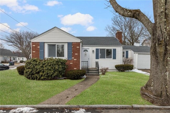 property at 33 Moorland Ave