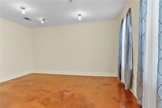 2663 Toulon Dr in Baton Rouge, LA - Foto de edificio - Building Photo