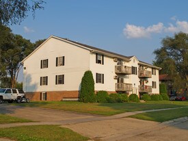 2107 Tobyne St Apartments