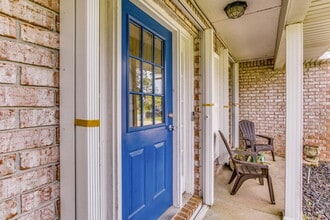 5217 Choctaw Ave in Pensacola, FL - Building Photo - Building Photo