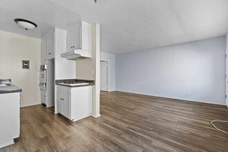 530 E. Harvard Rd. in Burbank, CA - Building Photo - Building Photo