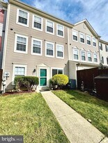 4971 Clarendon Terrace in Frederick, MD - Building Photo
