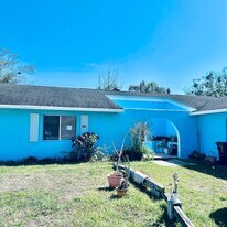 182 NE Jettie Terrace in Port St. Lucie, FL - Building Photo