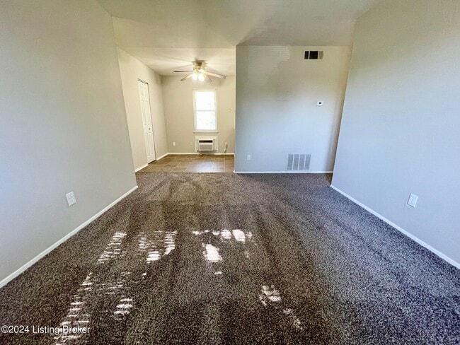 9409 La Grange Rd in Louisville, KY - Building Photo - Building Photo