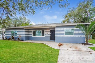6630 17th Ln N in St. Petersburg, FL - Building Photo