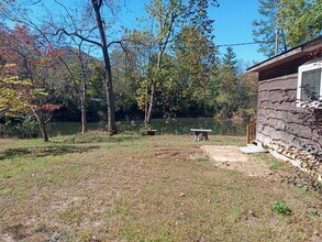 1245 Bee Tree Rd in Swannanoa, NC - Building Photo - Building Photo