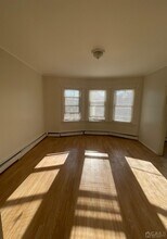 40 Pulaski Ave in Carteret, NJ - Building Photo - Building Photo