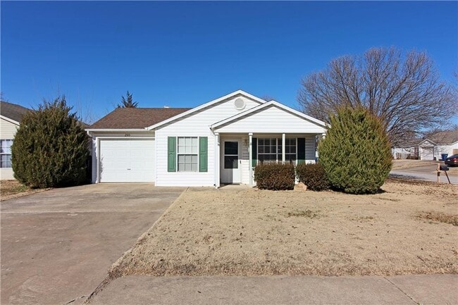 property at 2515 Parkcrest Dr