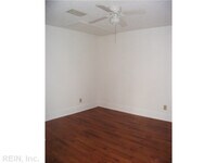 392 Nantucket Pl photo'