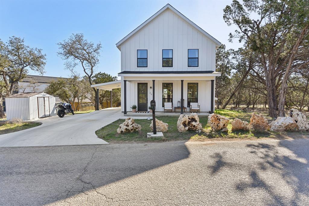 25 Woodacre Dr in Wimberley, TX - Building Photo