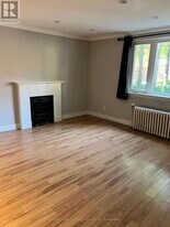 3 Elm Grove Ave in Toronto, ON - Building Photo