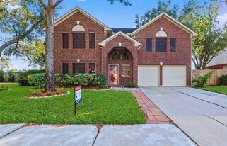 13307 Lynnville Dr in Houston, TX - Building Photo