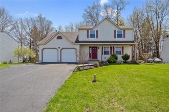 6380 Jane Ln in Cicero, NY - Building Photo - Building Photo