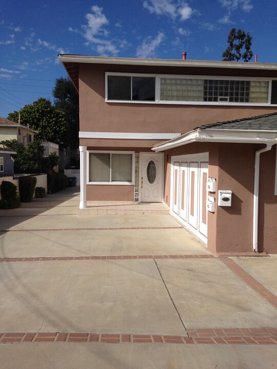 1903 Harriman Ln, Unit B in Redondo Beach, CA - Foto de edificio