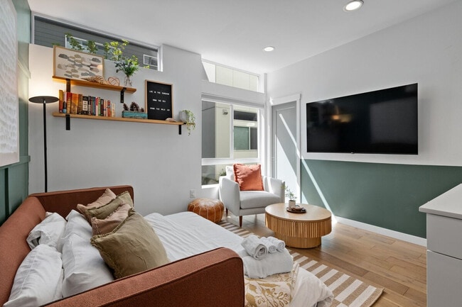 property at 632 10th Ave E