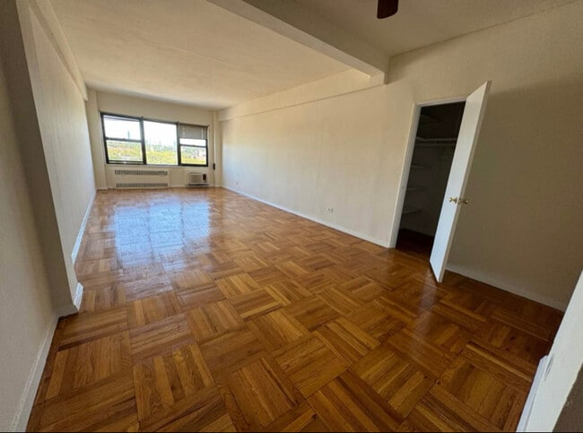 303 Beverley Rd in Brooklyn, NY - Building Photo - Building Photo