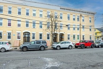 428 Division St in Perth Amboy, NJ - Building Photo - Building Photo
