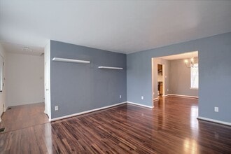5 Millicent Ct in Hampton, VA - Building Photo - Building Photo
