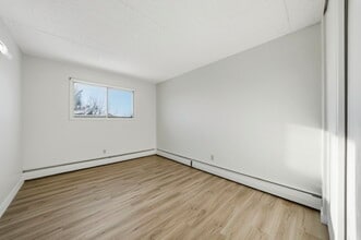Northgate Manor II in Regina, SK - Building Photo - Building Photo