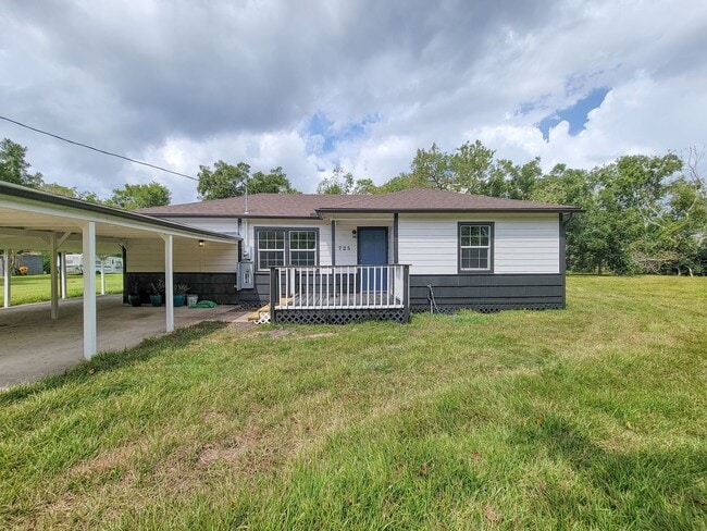 property at 725 Cahill Rd