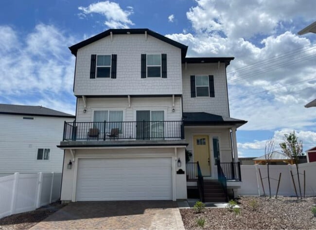 4275 Bromwell Ct
