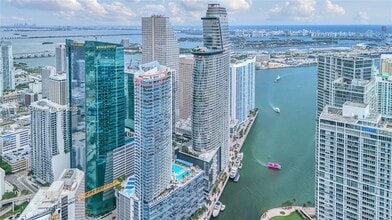 200 Biscayne Blvd Way in Miami, FL - Building Photo - Building Photo
