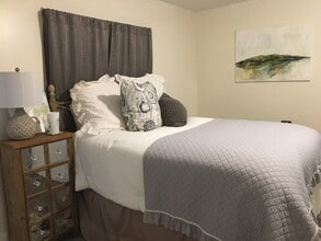 801 S Fifth St in Kirksville, MO - Foto de edificio - Building Photo