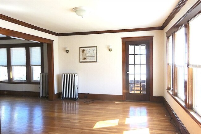115 Playstead Rd in Medford, MA - Building Photo - Building Photo