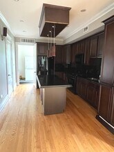 2437 N Francisco Ave-Unit -2 in Chicago, IL - Building Photo - Building Photo