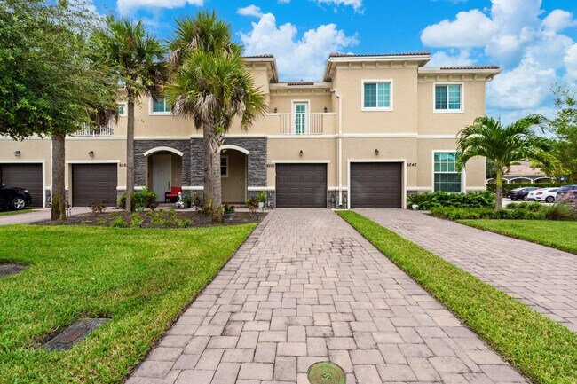 6250 SE Fauna Ter in Hobe Sound, FL - Building Photo - Building Photo