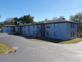 1103 Hampton Avenue Ext, Unit B