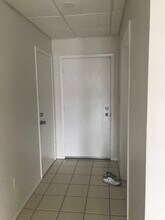 3106 Harbor Blvd, Unit 2B in Port Charlotte, FL - Building Photo - Building Photo