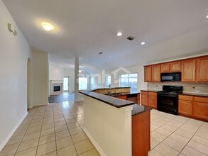 6170 Galloway Ln in League City, TX - Foto de edificio - Building Photo