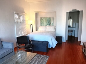 455 North Doheny Drive in Beverly Hills, CA - Building Photo - Building Photo