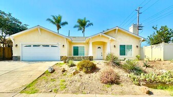 1741 Placita Suenos in Vista, CA - Building Photo