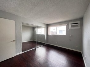 4251-4259 Farquhar Ave in Los Alamitos, CA - Foto de edificio - Building Photo