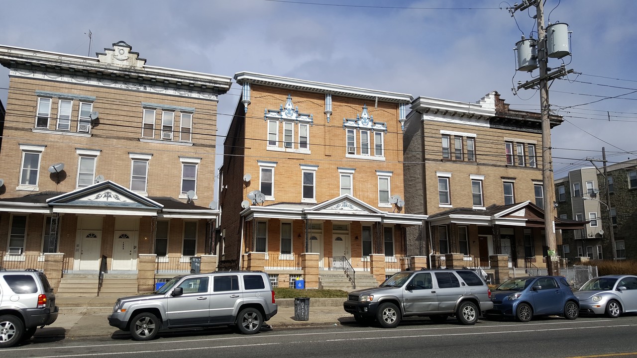 1228-1242 W Allegheny Ave in Philadelphia, PA - Building Photo