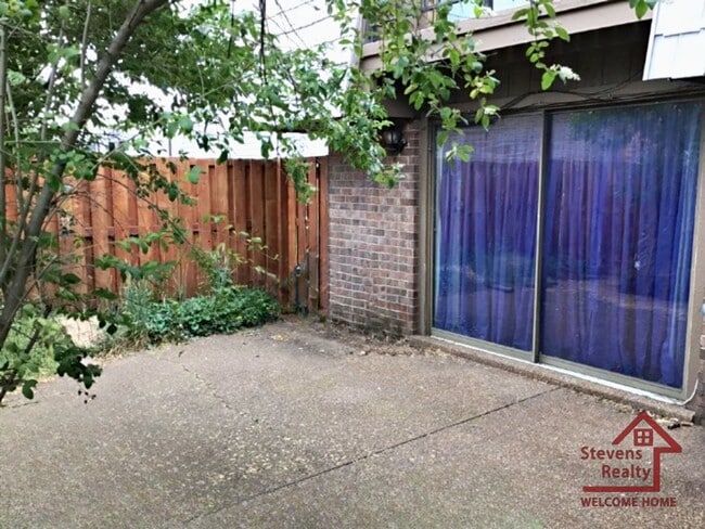 136 Cedarwood Ln in Nashville, TN - Building Photo - Building Photo