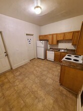 3418 Bates St in Pittsburgh, PA - Building Photo - Building Photo