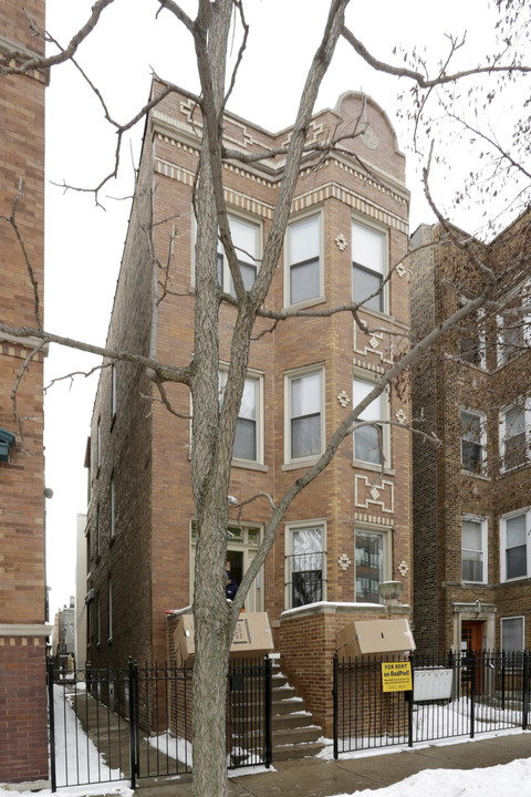 2329 W Haddon Ave in Chicago, IL - Building Photo