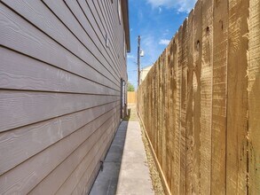 8631 Homewood Ln in Houston, TX - Building Photo - Building Photo