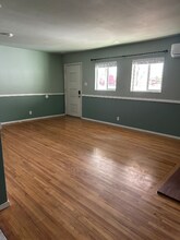 2000 N Mesa Verde Ave in Farmington, NM - Foto de edificio - Building Photo