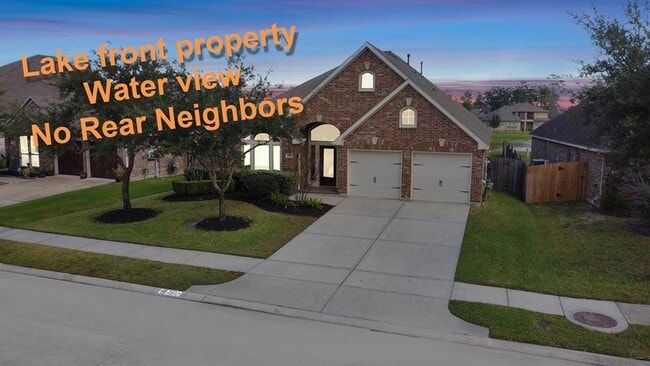 2823 Woodland Glen Ln in Conroe, TX - Foto de edificio - Building Photo