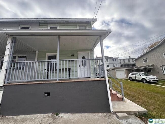 property at 518 E Patterson St